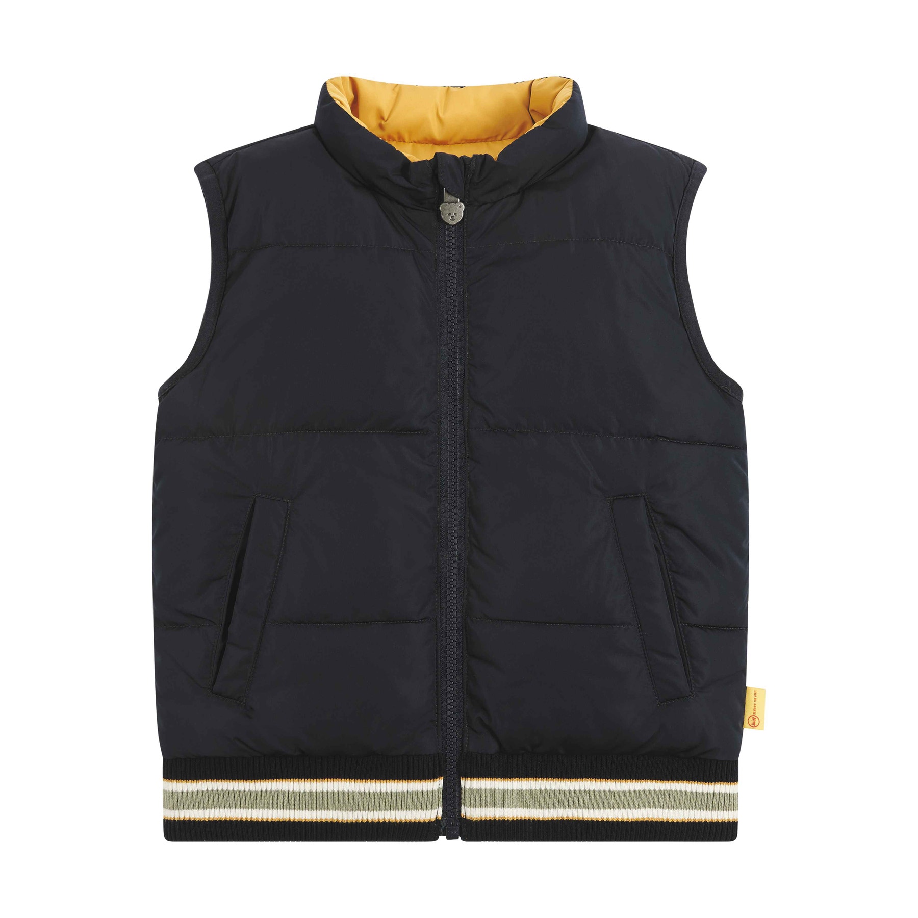 Vest reversible